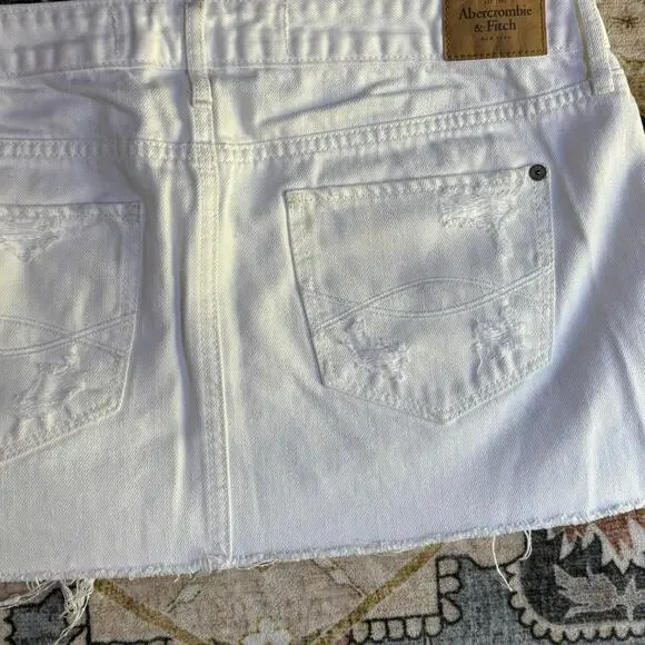 Abercrombie and Fitch Micro Mini White Denim Jean Skirt Early 2000s Y2k Size 6 - Picture 7 of 10